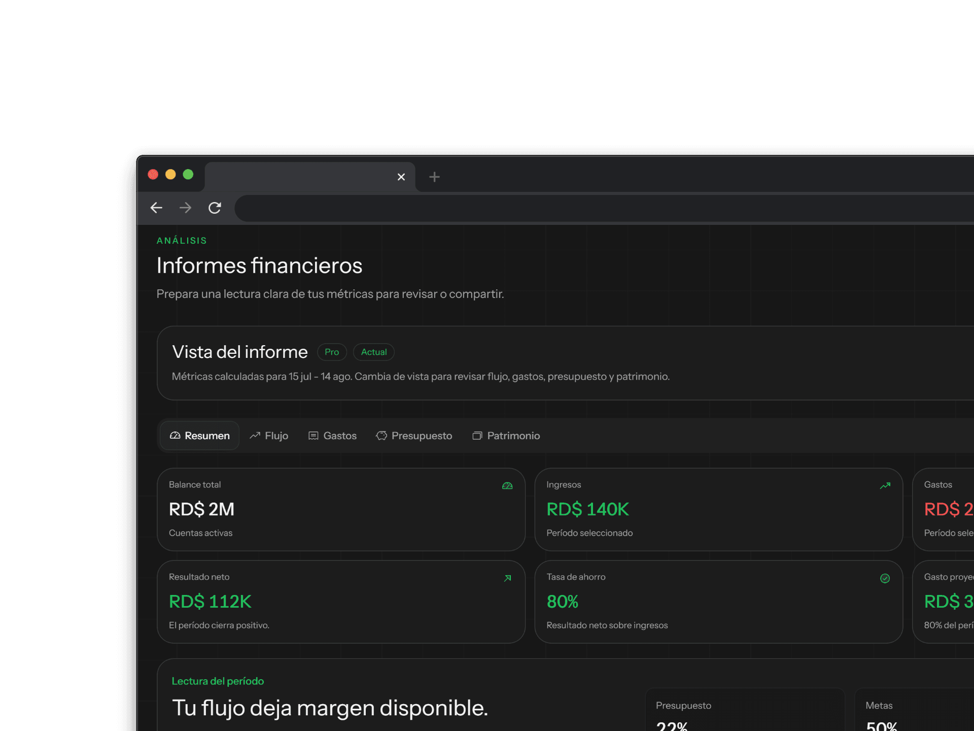 Reportes financieros personales en Riqzz con tendencias y balance mensual